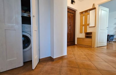 Alquiler de amplios apartamentos de 2 habitaciones, 55 m², en el distrito de Tomis Nord, Constanța, Rumanía